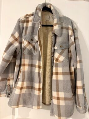 Cozy Teddy-Lined Plaid Shacket Jacket - Gray & Beige